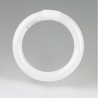 Osram T9-C Ringform Leuchtstofflampe 22W/827 warmwei