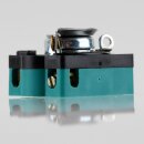 Lampen Einbau Zug-Serienschalter Inter Bär – 250V / 2A, mit Winkelbefestigung und Zug-Schnur