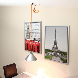 Lampen Distanz-Aufhnger &bdquo;Affenschaukel&ldquo; &ndash; Braun 30x25 mm, Kunststoff, Umlenkung von Kabeln