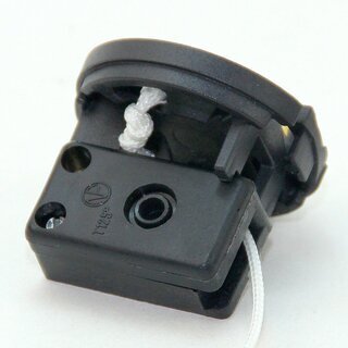 E27 Kunststoff-Lampenfassung wei mit Zugschalter ohne Auengewinde M10x1 IG